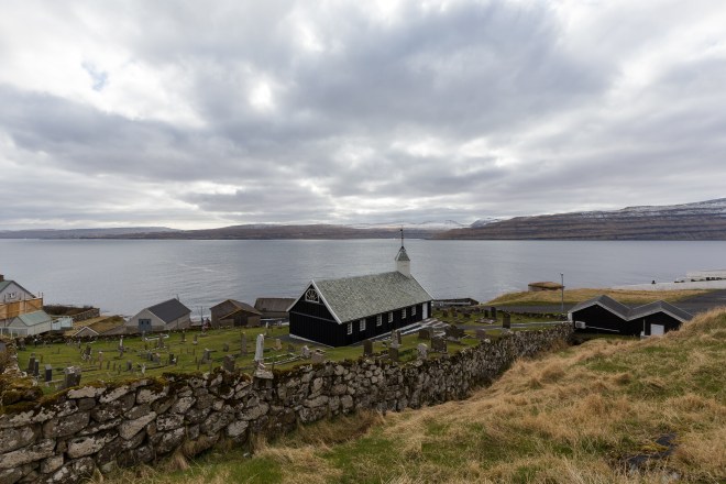 Staring impossible-18