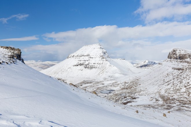 Staring impossible-2