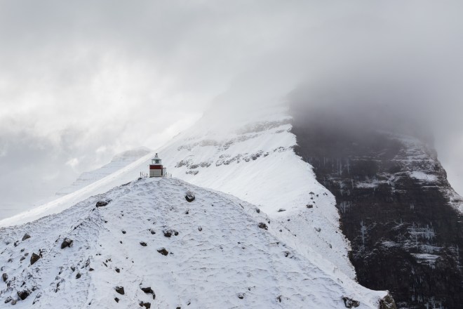 Staring impossible-9